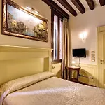 Palazzo La Scala